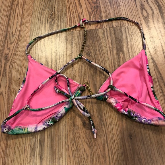 Victoria’s Secret Bikini. - Picture 4 of 5